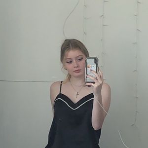 Meet your Posher, Phoebe